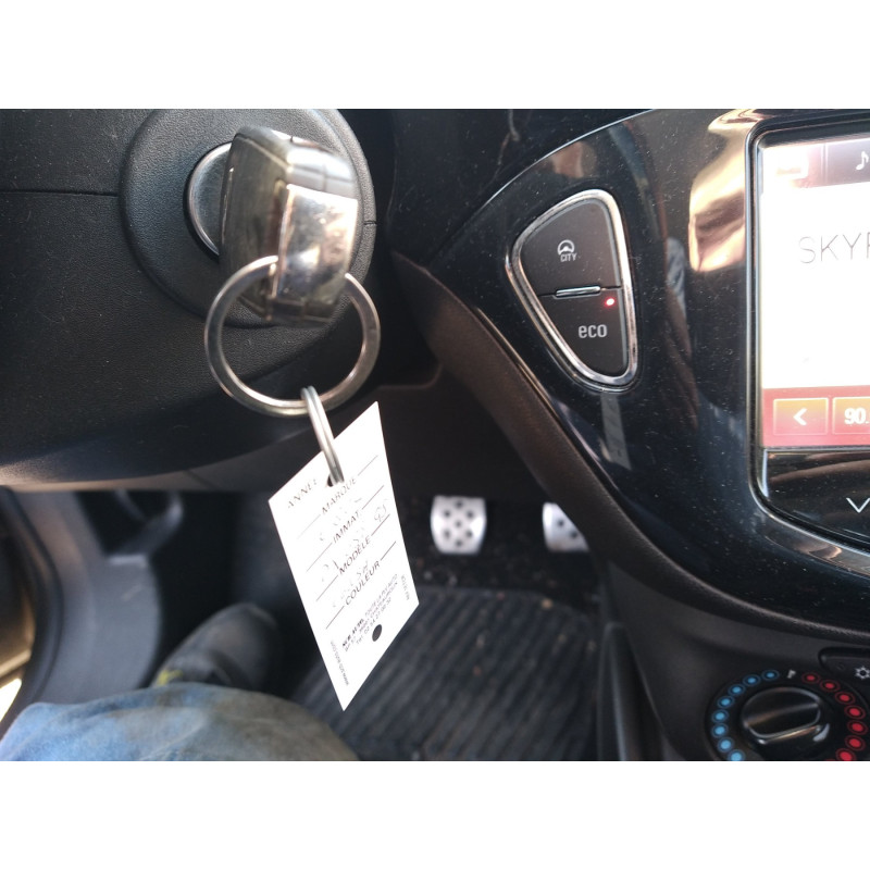 Feu arriere secondaire gauche (feux) OPEL CORSA E Photo n°13