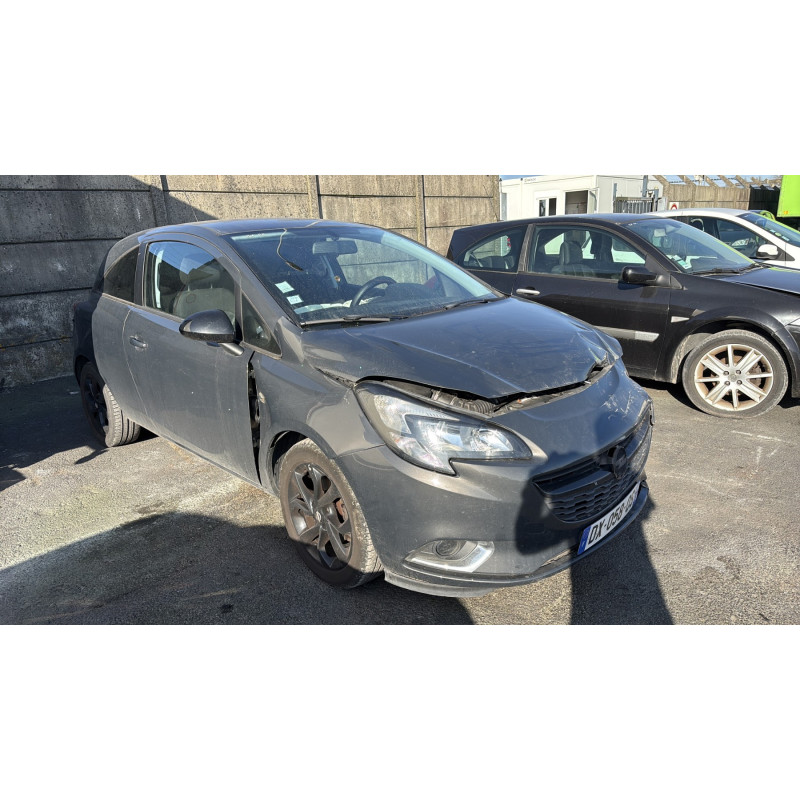 Feu arriere secondaire gauche (feux) OPEL CORSA E Photo n°16