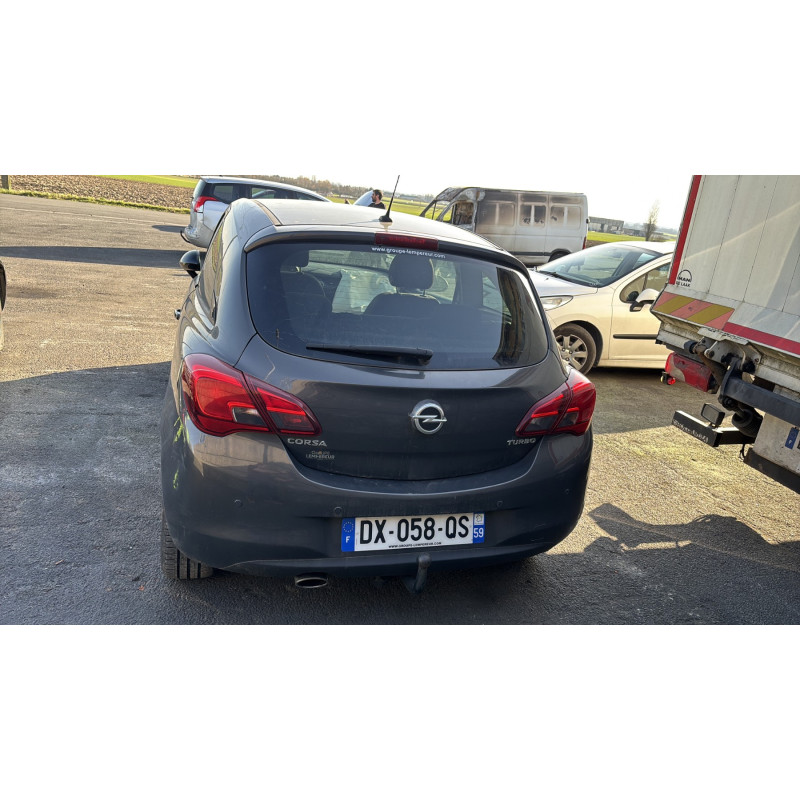 Feu arriere secondaire gauche (feux) OPEL CORSA E Photo n°19