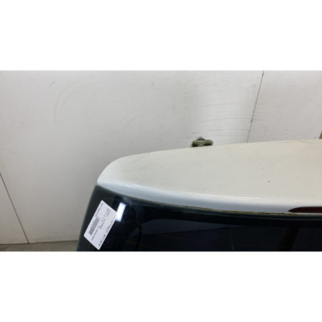 Malle/Hayon arriere SUZUKI SWIFT 3
