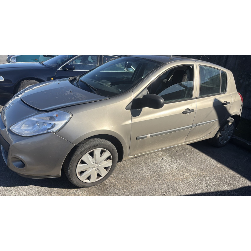 Aile avant droit RENAULT CLIO 3 Photo n°17