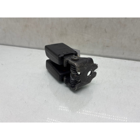 Attache ceinture arriere droit FORD FOCUS 3 Photo n°1