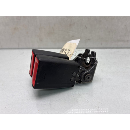 Attache ceinture arriere droit FORD FOCUS 3
