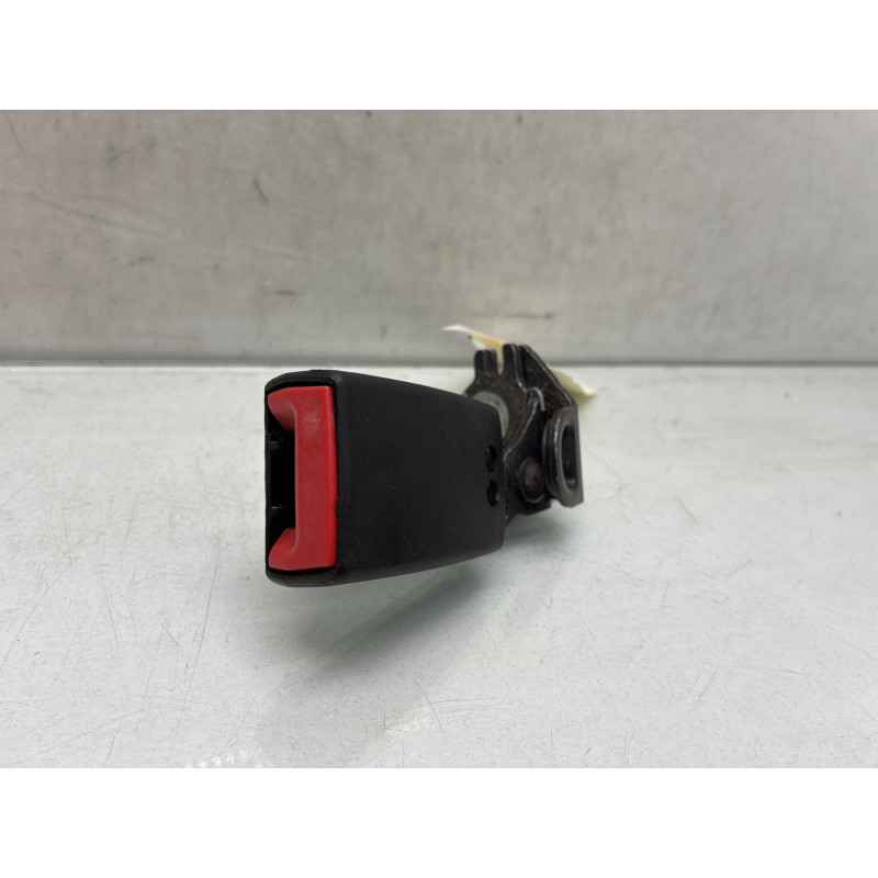 Attache ceinture arriere gauche FORD FOCUS 3 Photo n°1