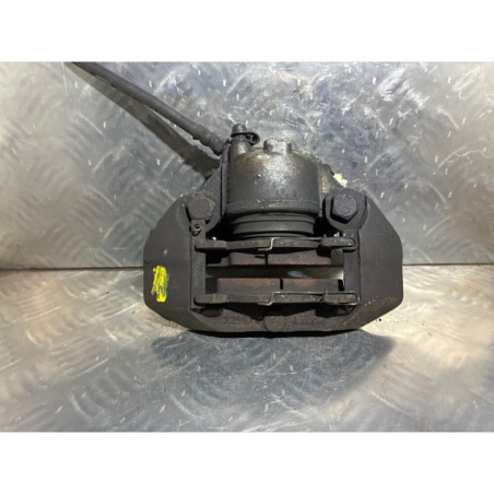 Etrier avant droit (freinage) PEUGEOT 106