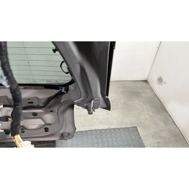 Malle/Hayon arriere CITROEN C4 CACTUS Photo n°8