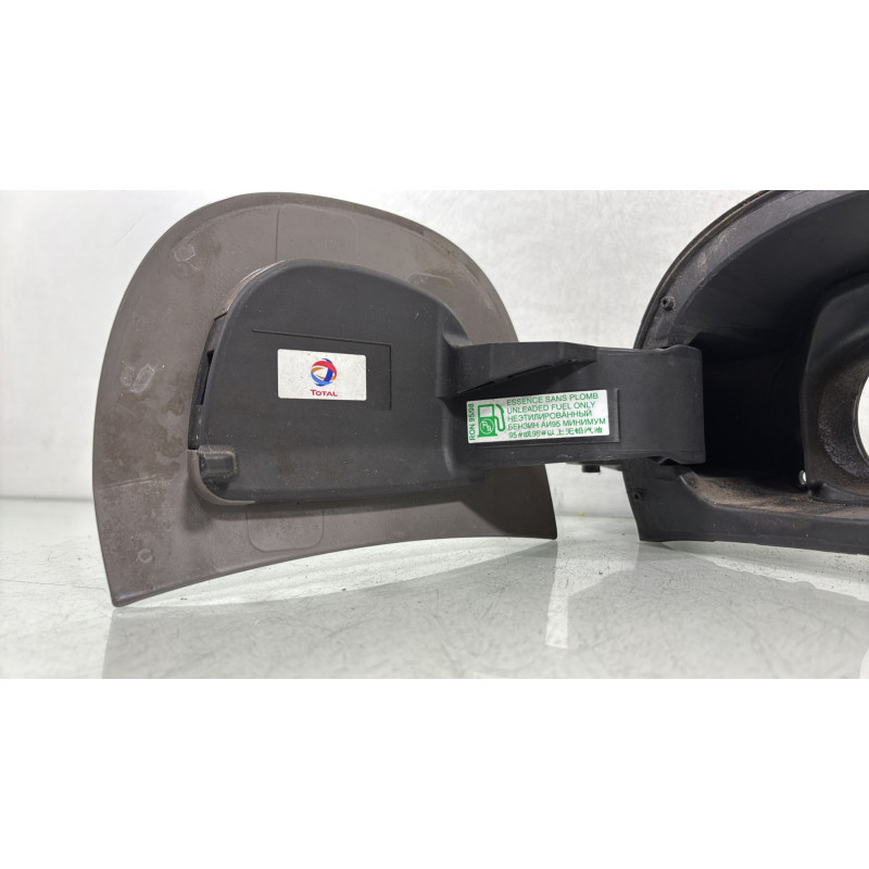 Trappe d'essence CITROEN C4 CACTUS Photo n°4