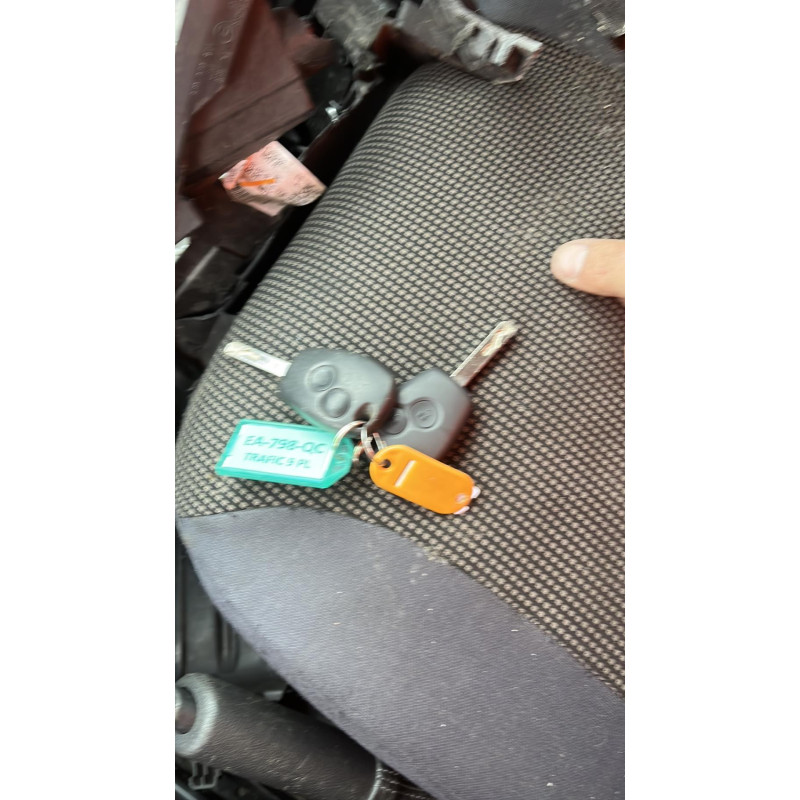Etrier avant droit (freinage) RENAULT TRAFIC 3 Photo n°9
