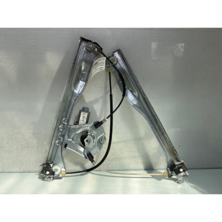Leve vitre electrique avant droit RENAULT CLIO 3 Photo n°1