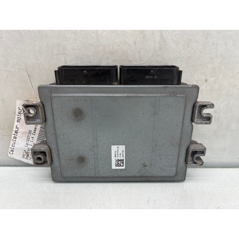 Calculateur moteur DACIA SANDERO 1 Photo n°4