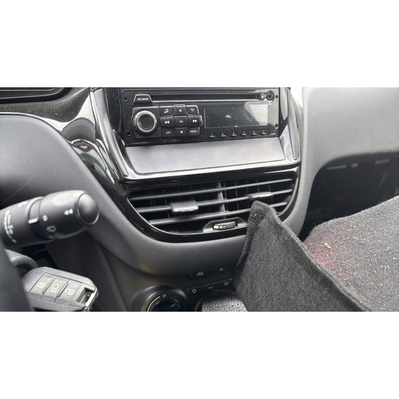 Interrupteur de leve vitre avant droit PEUGEOT 208 1 Photo n°20