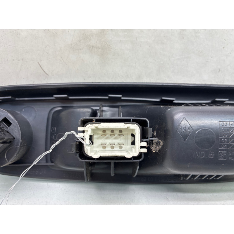 Interrupteur de leve vitre avant droit RENAULT CLIO 2 Photo n°3