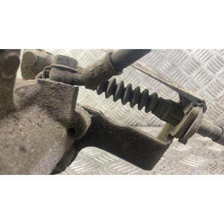 Etrier arriere droit (freinage) TOYOTA AVENSIS 3