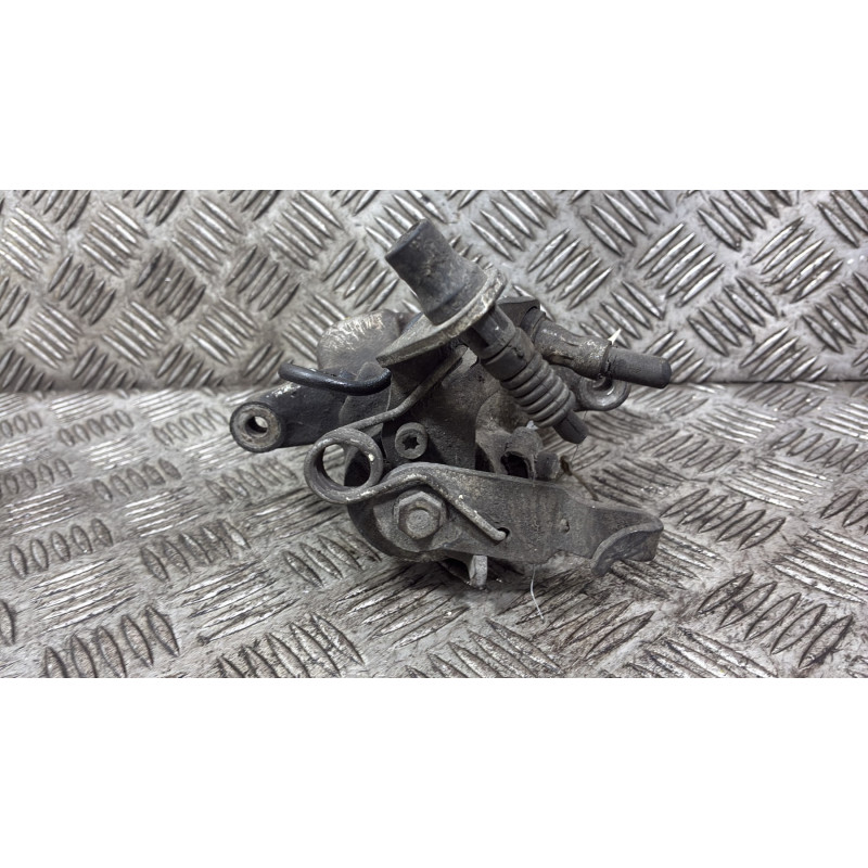 Etrier arriere droit (freinage) VOLKSWAGEN TOURAN 1 Photo n°3