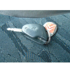 Etrier avant droit (freinage) CITROEN XSARA