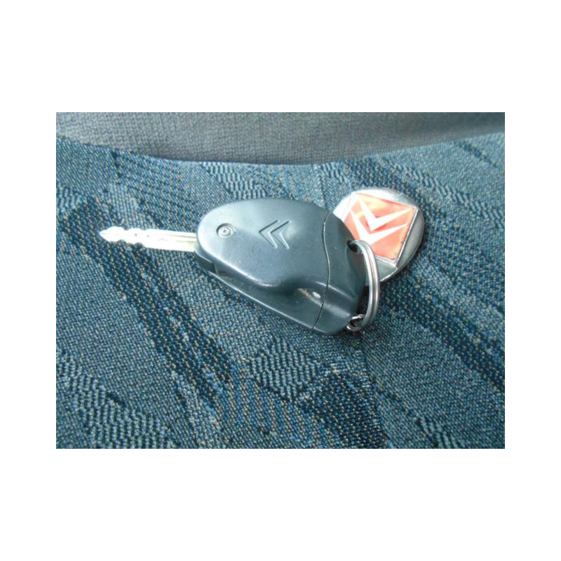 Etrier avant droit (freinage) CITROEN XSARA Photo n°10