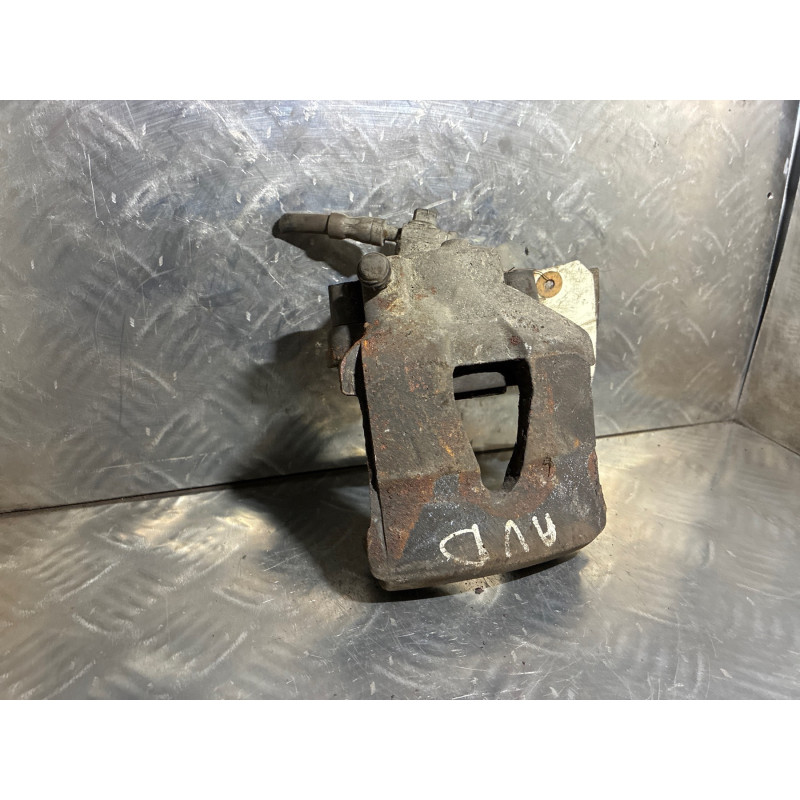 Etrier avant droit (freinage) VOLKSWAGEN GOLF 4 Photo n°3