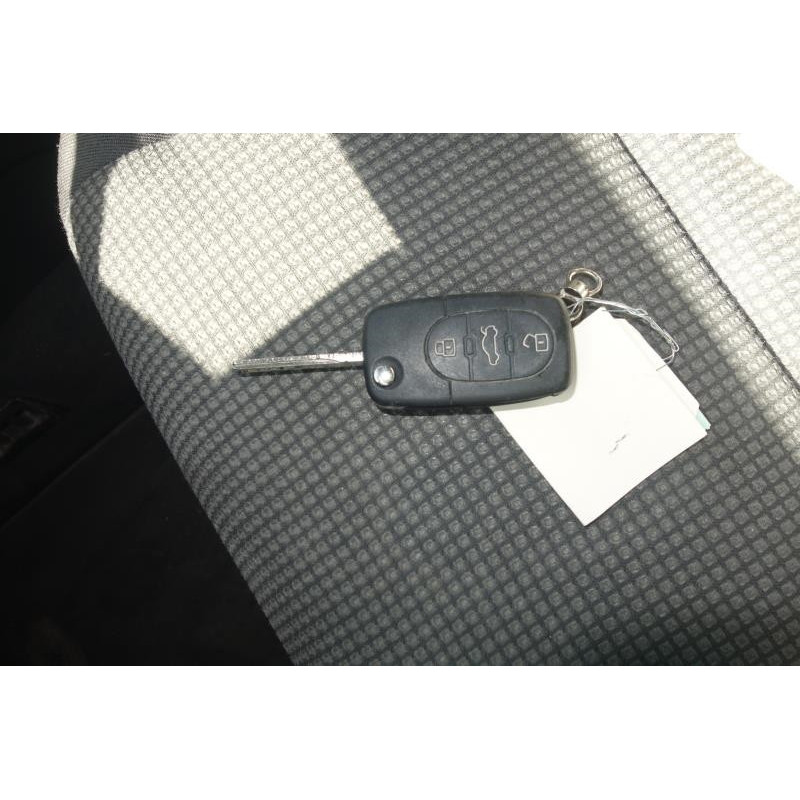 Etrier avant droit (freinage) AUDI A3 2 Photo n°8