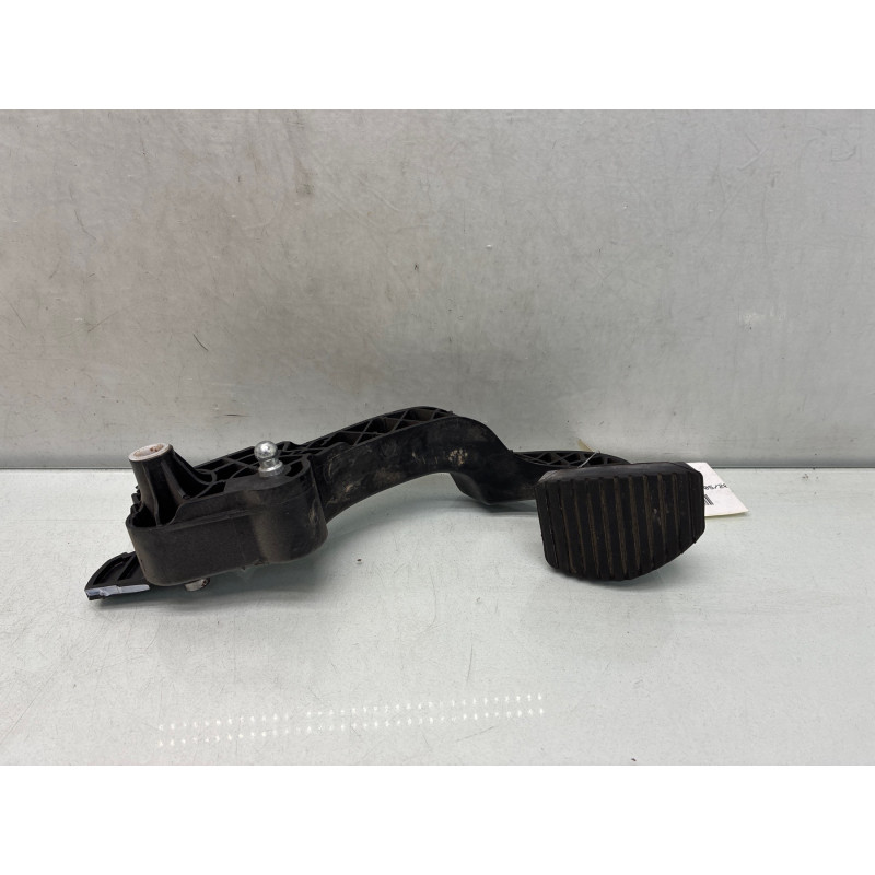 Pedale d'embrayage CITROEN C3 3 Photo n°4