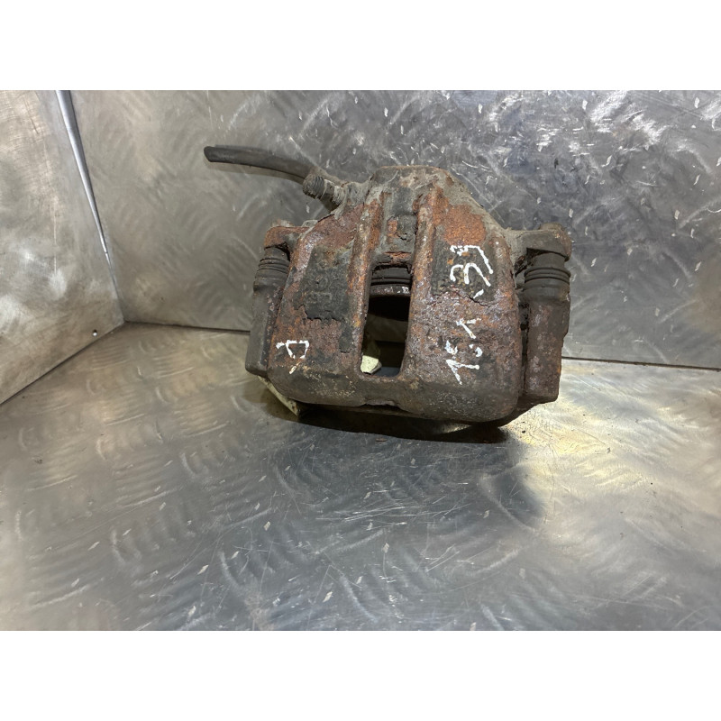 Etrier avant droit (freinage) VOLKSWAGEN GOLF 3 Photo n°3
