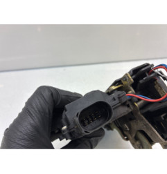 Serrure avant droit VOLKSWAGEN GOLF 4