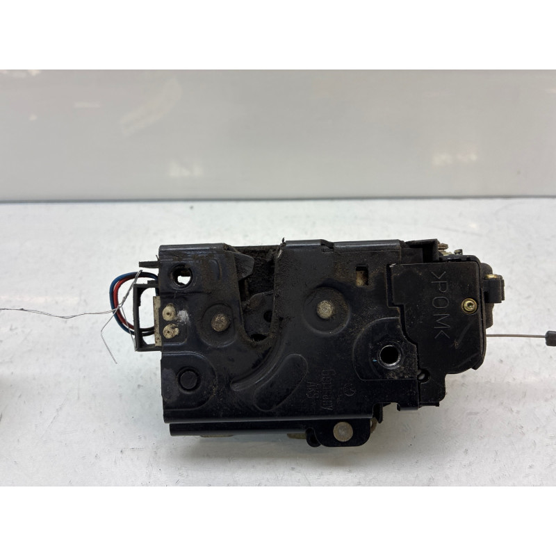 Serrure avant droit VOLKSWAGEN GOLF 4 Photo n°4