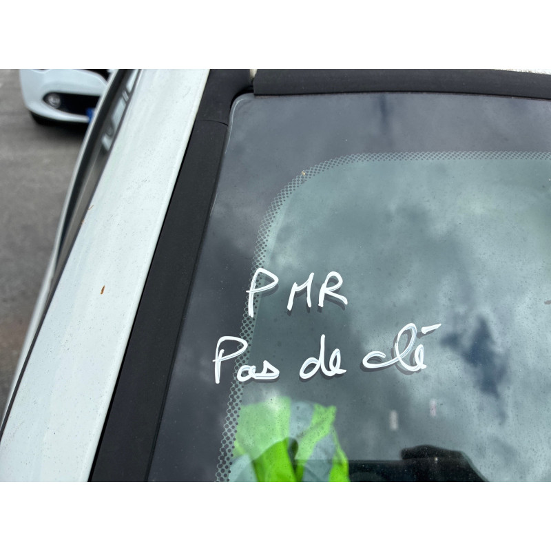 Poignee interieur avant gauche RENAULT CLIO 2 Photo n°20