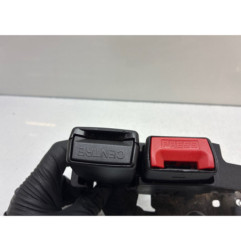Attache ceinture arriere gauche RENAULT CLIO 3