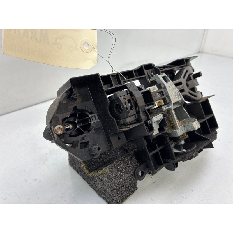 Poignee porte arriere gauche BMW SERIE 5 F11 Photo n°5