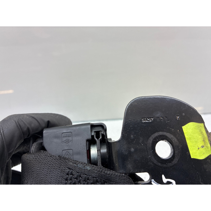 Attache ceinture arriere gauche RENAULT CLIO 2 Photo n°4