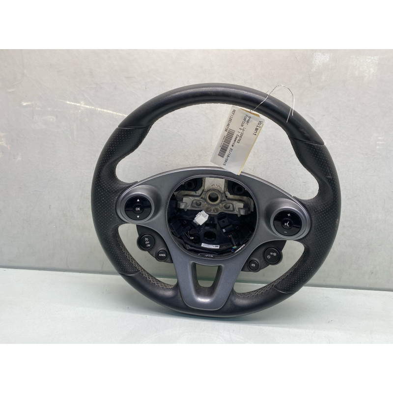 Volant SMART FORFOUR 2 Photo n°1