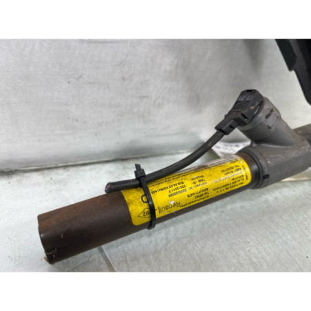 Pretensionneur de ceinture avant droit RENAULT KANGOO 1
