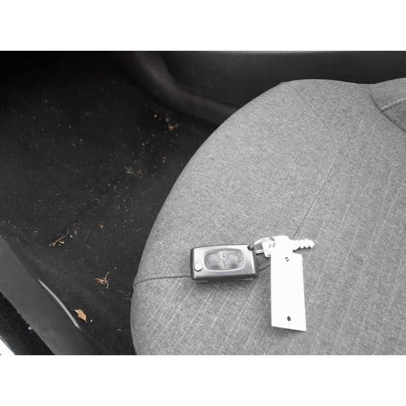 Pare boue avant gauche CITROEN C3 2 Photo n°10