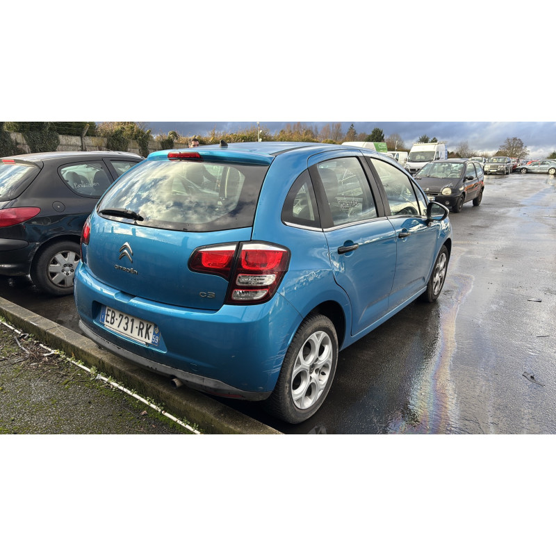 Pare boue avant gauche CITROEN C3 2 Photo n°15