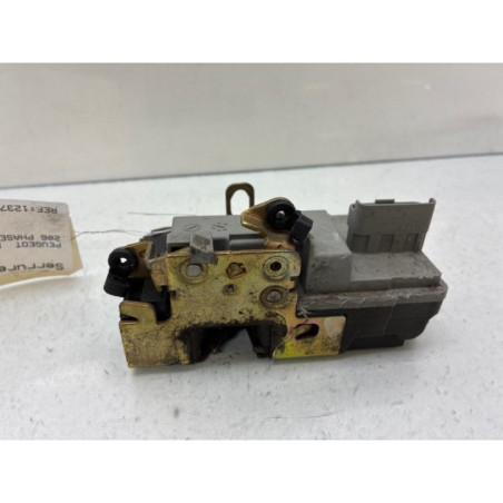 Serrure avant droit PEUGEOT 206