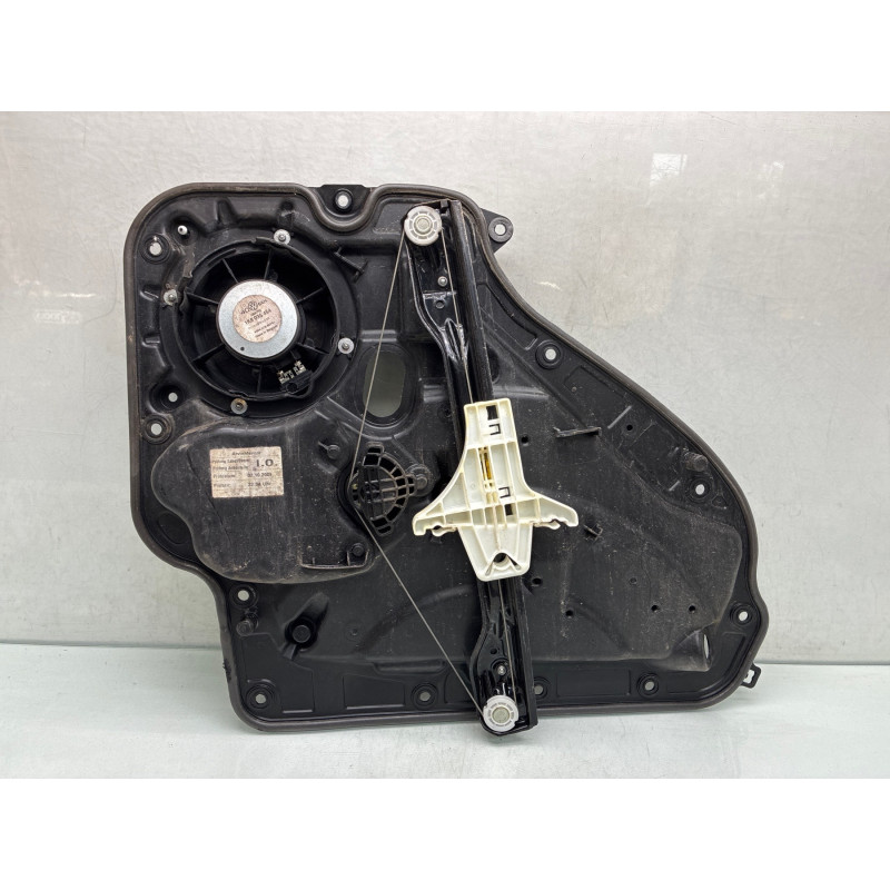 Leve vitre electrique arriere droit VOLKSWAGEN GOLF 6 Photo n°5
