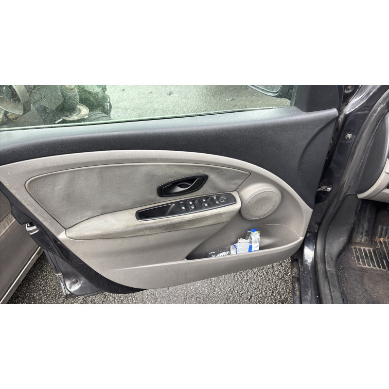 Serrure avant gauche RENAULT MEGANE 3 Photo n°13