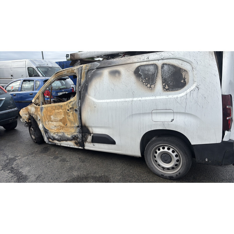 Etrier arriere droit (freinage) CITROEN BERLINGO 3 Photo n°20
