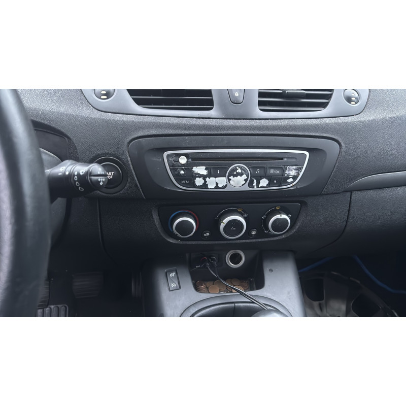 Poignee porte avant gauche RENAULT SCENIC 3 Photo n°16
