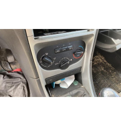 Vitre avant droit PEUGEOT 307
