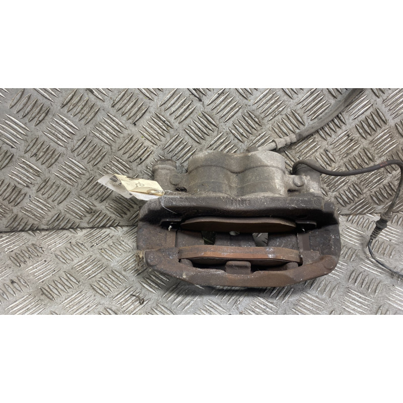 Etrier avant gauche (freinage) MERCEDES VITO 639 Photo n°4