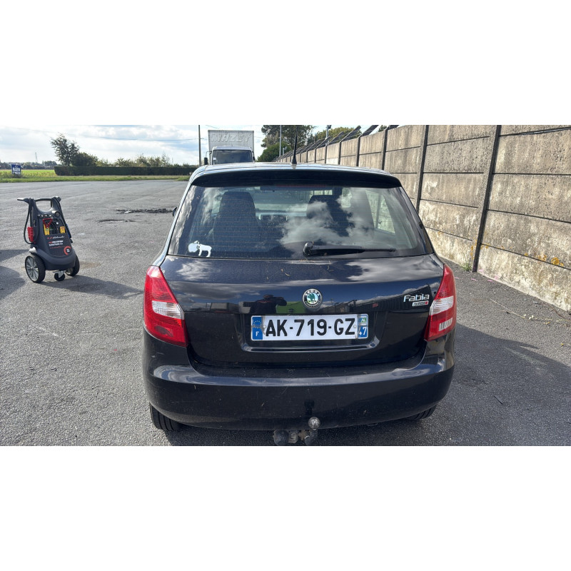 Serrure avant gauche SKODA FABIA 2 Photo n°10