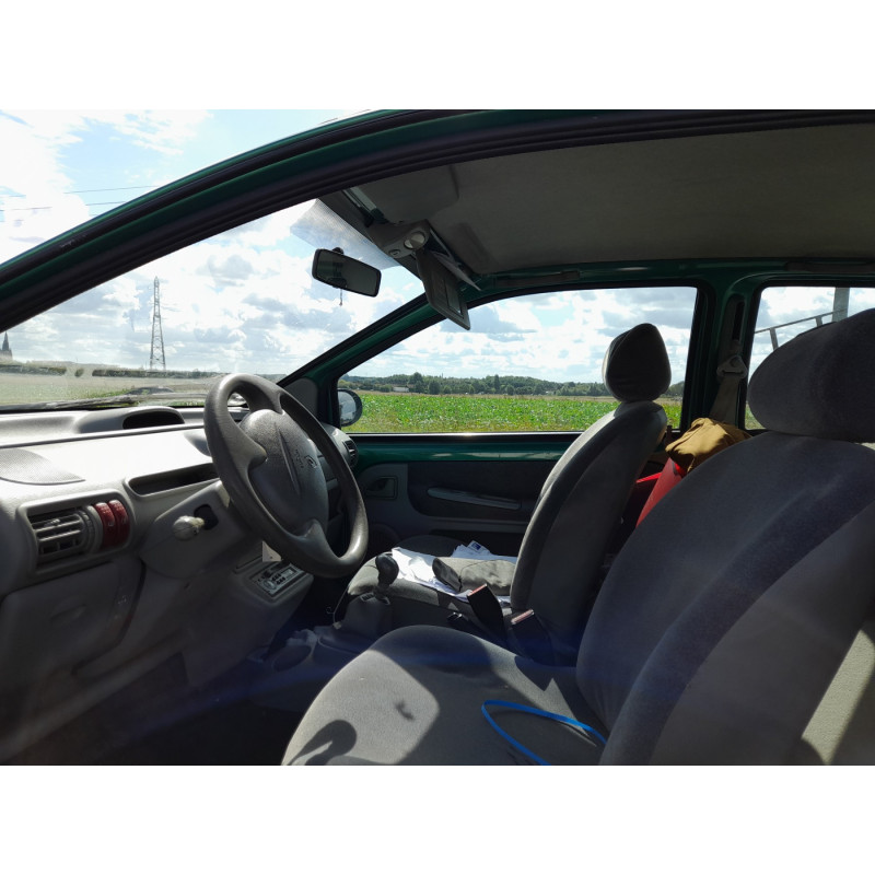 Poignee porte avant gauche RENAULT TWINGO 1 Photo n°14