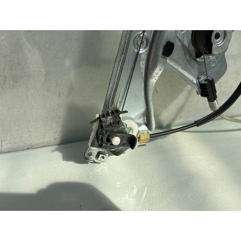 Leve vitre electrique avant droit RENAULT CLIO 3 Photo n°3