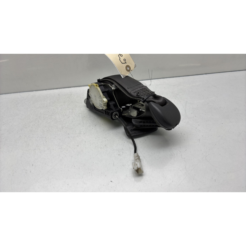 Pretensionneur de ceinture avant gauche RENAULT CLIO 3 Photo n°4