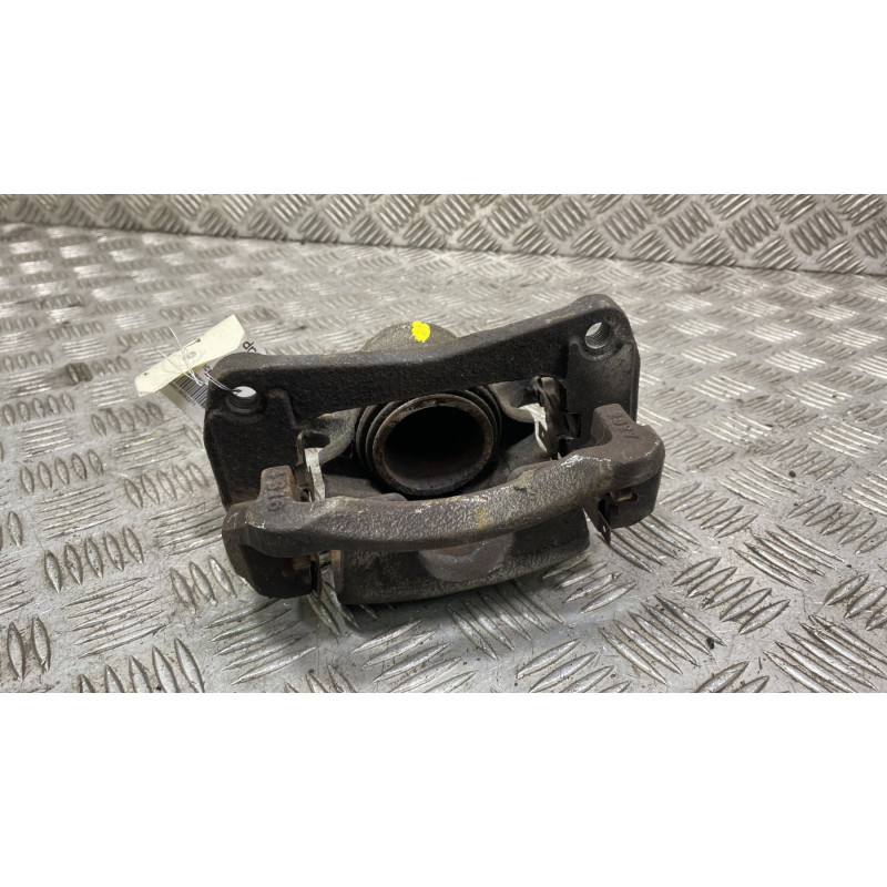 Etrier avant droit (freinage) SUZUKI BALENO 2 Photo n°1