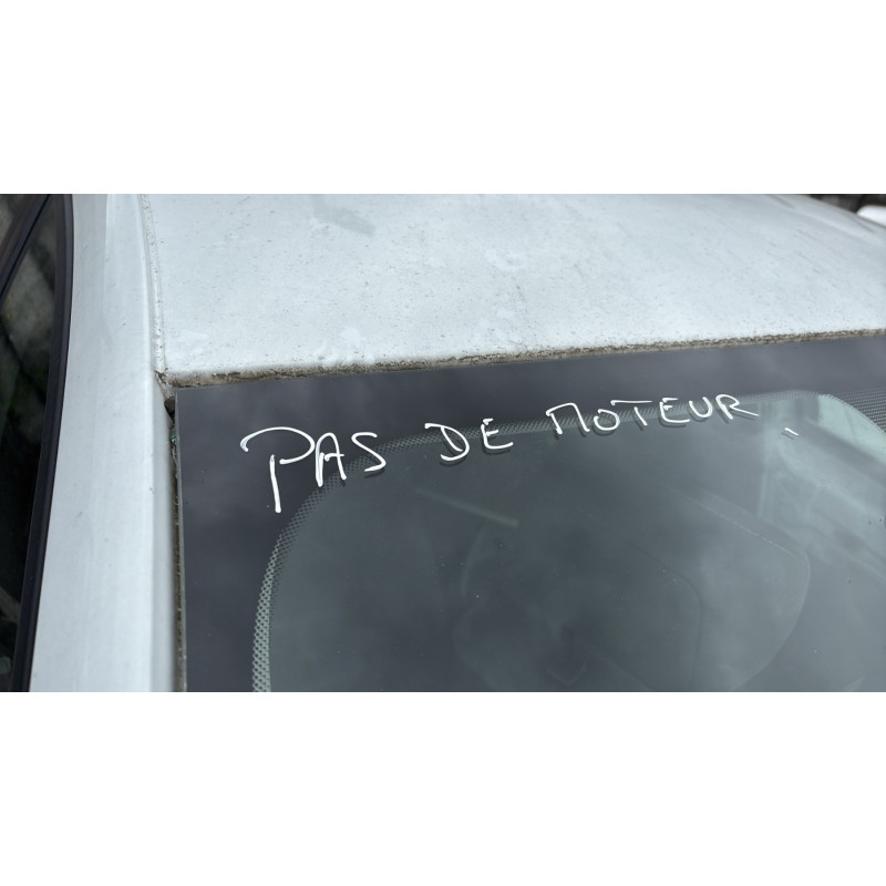 Feu arriere stop central RENAULT MEGANE 3 Photo n°17