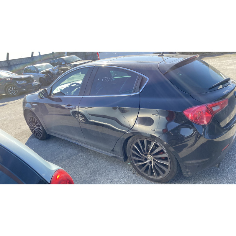Vase de lave glace ALFA ROMEO GIULIETTA 2 Photo n°15
