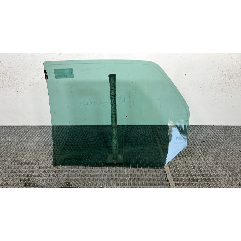 Vitre arriere droit RENAULT SCENIC 1 Photo n°4