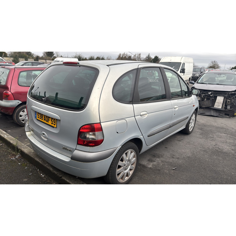Vitre arriere droit RENAULT SCENIC 1 Photo n°7